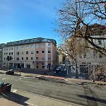 Zentrales Mit Dachterrasse Und Parkplatz Apartman *