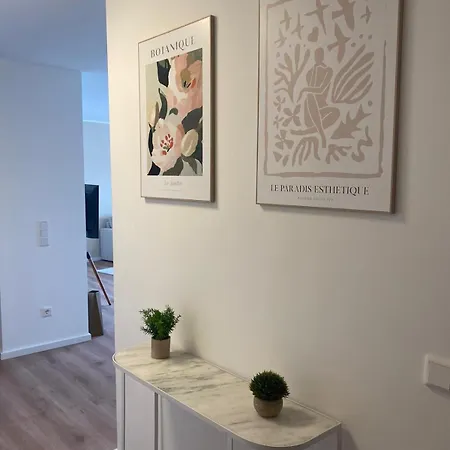 Appartement Zentrales Mit Dachterrasse Und Parkplatz *