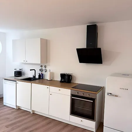 Zentrales Mit Dachterrasse Und Parkplatz Daire *