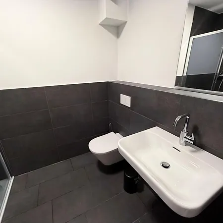 Appartement Zentrales Mit Dachterrasse Und Parkplatz *